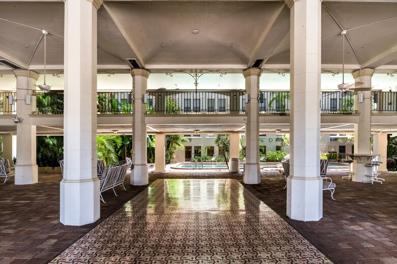 Tropicals Of Palm Beach