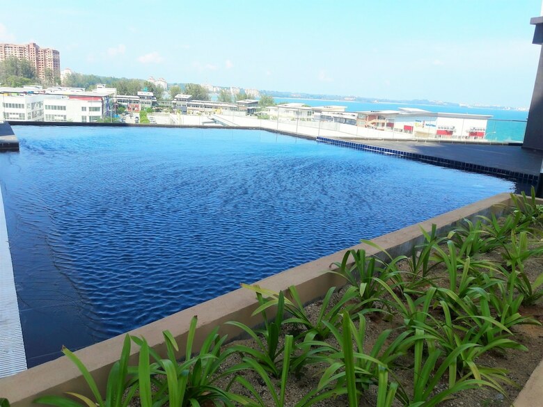 D'wharf Hotel & Serviced Residence