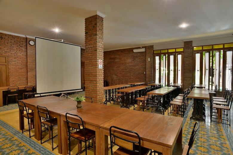 Hotel Zen Premium Madukismo