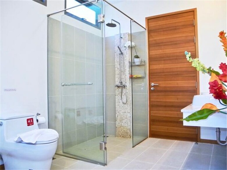 Rawai Superb Ka Villa 4 Bedrooms