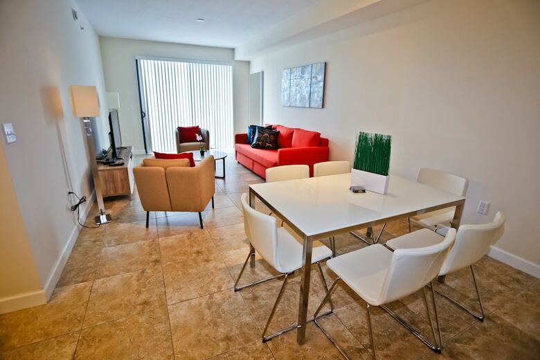 Doral Dolphin Mall Apartments By Nuovo
