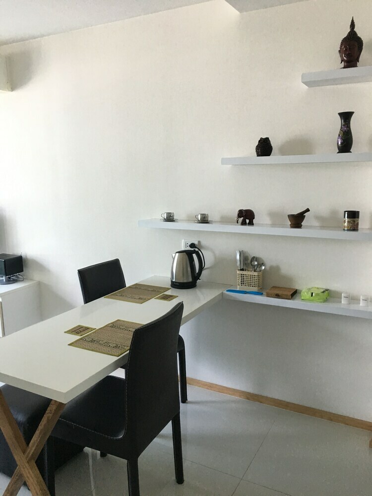 Acqua Condo - 505 By Axiom