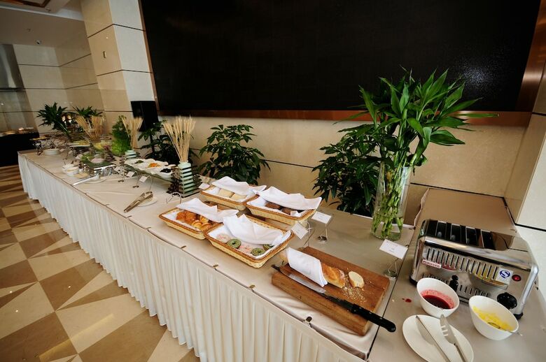 Chengdu Airport Jianguo Hotel