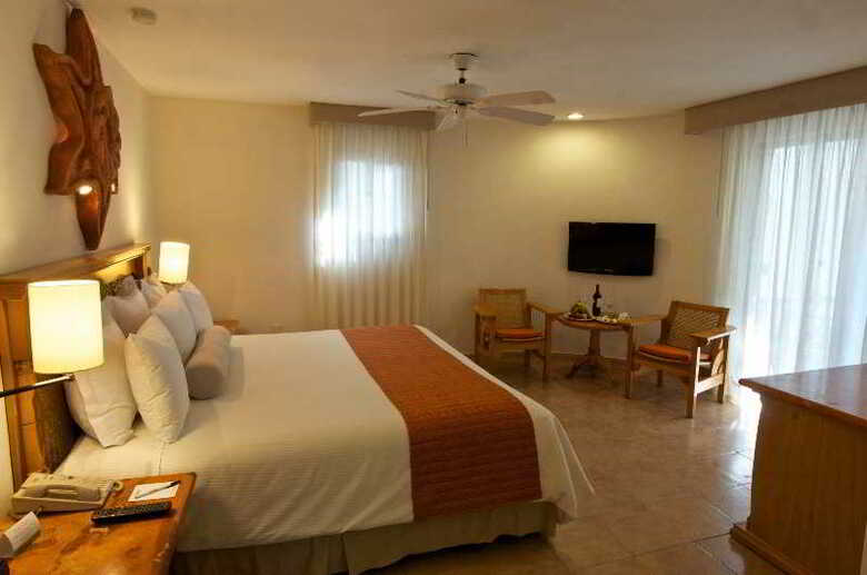 Hotel The Reef Playacar