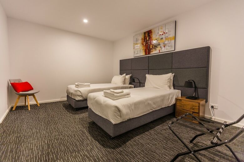 Adelaide Dress Circle Apartments - Kent Town