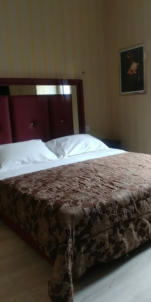 Hotel Easy Holiday