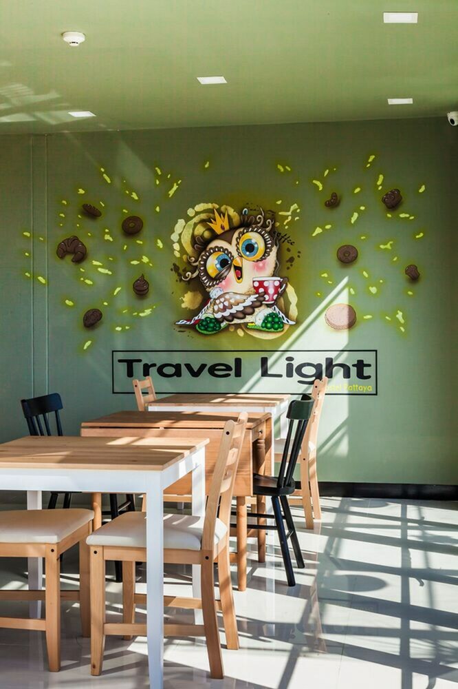 Hostal Travel Light Hostel Pattaya