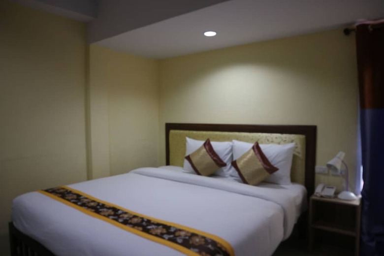 Hotel Anyavee Nam Mao Beach Resort