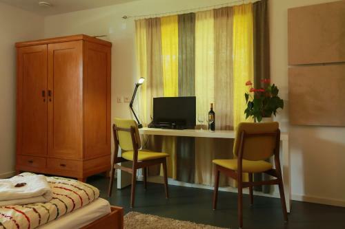 Hostal Studio 14/2