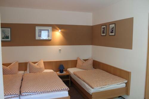 Hostal Pension Garni Zum Felsenkeller