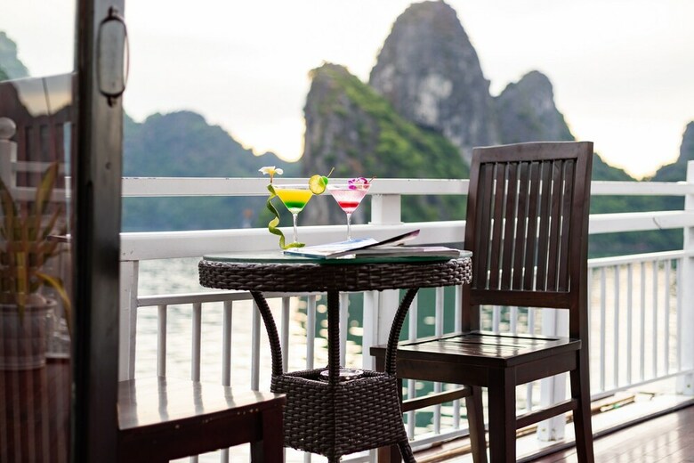 Swan Cruises Halong