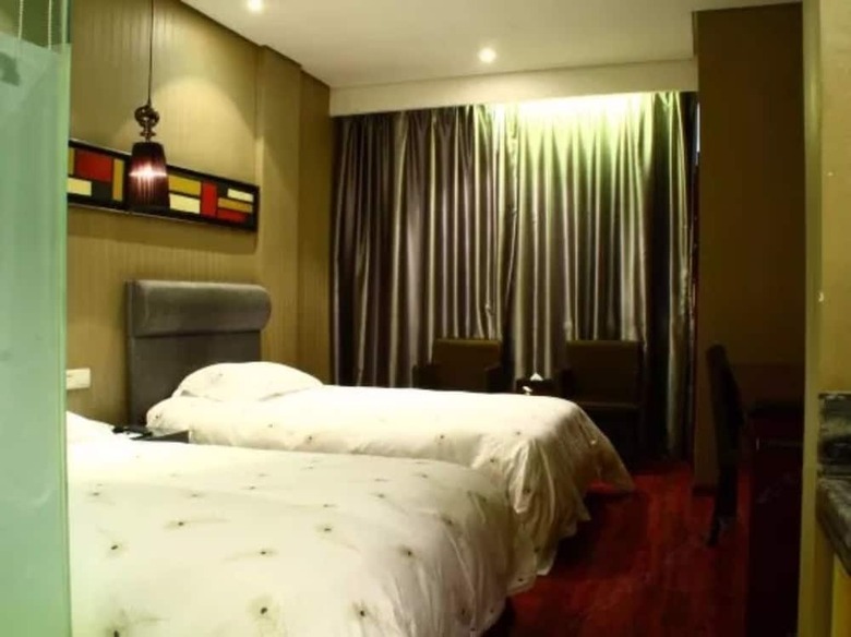 Yiwu Bai Heng Hotel