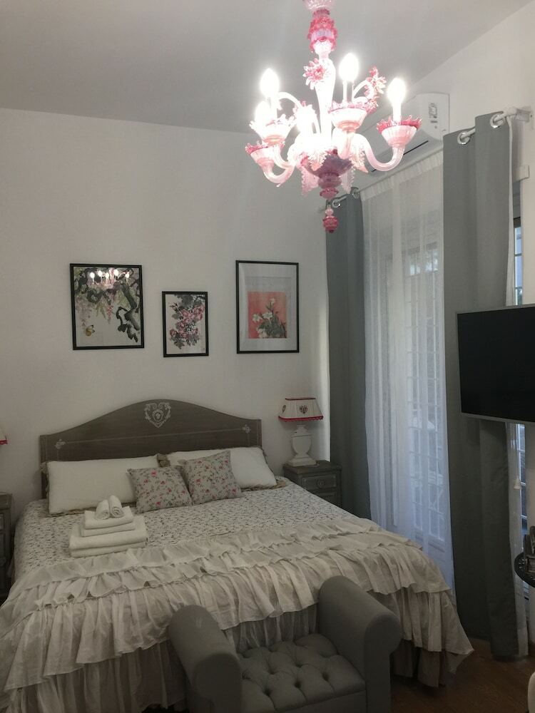 Hotel La Piazzetta Delle Regine