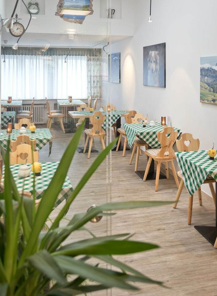 Edel Weiss Hotel Und Restaurant