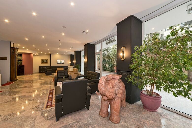 Veyron Park Hotel