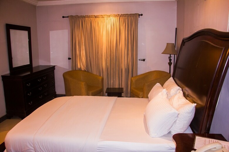 Hotel Tivoli Residence & Bar