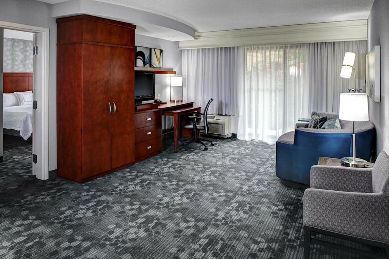 Hotel Courtyard By Marriott Richmond North