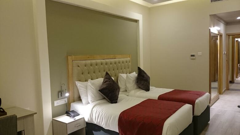 Mango Hotels Naveen