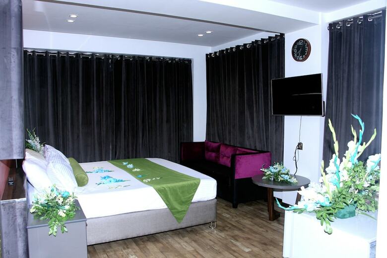 Hotel Platinum