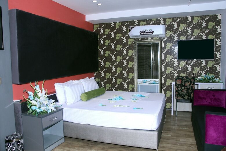 Hotel Platinum