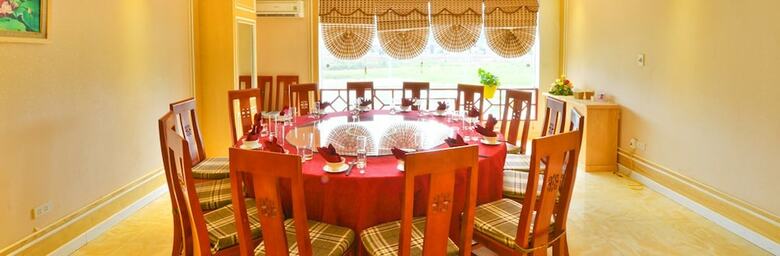 Hotel White Lotus