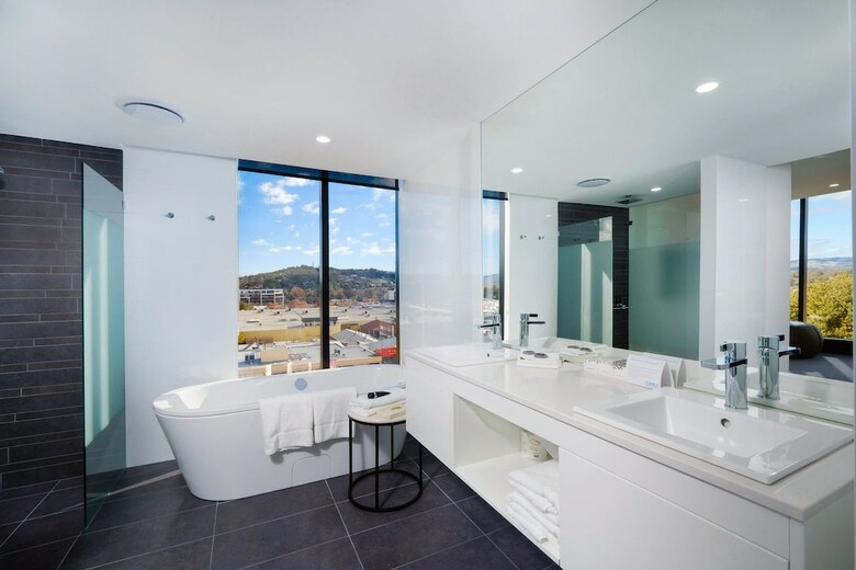 Mantra Albury Hotel