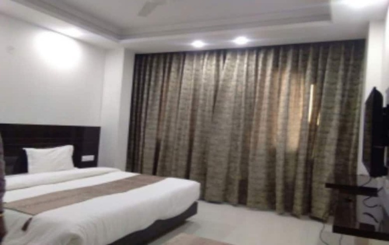 Hotel Sopan Heights