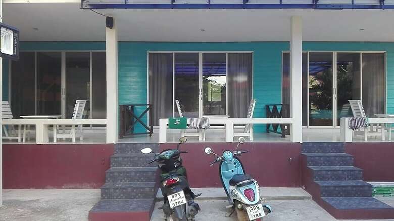 Hotel Insook Ko Larn Guesthouse