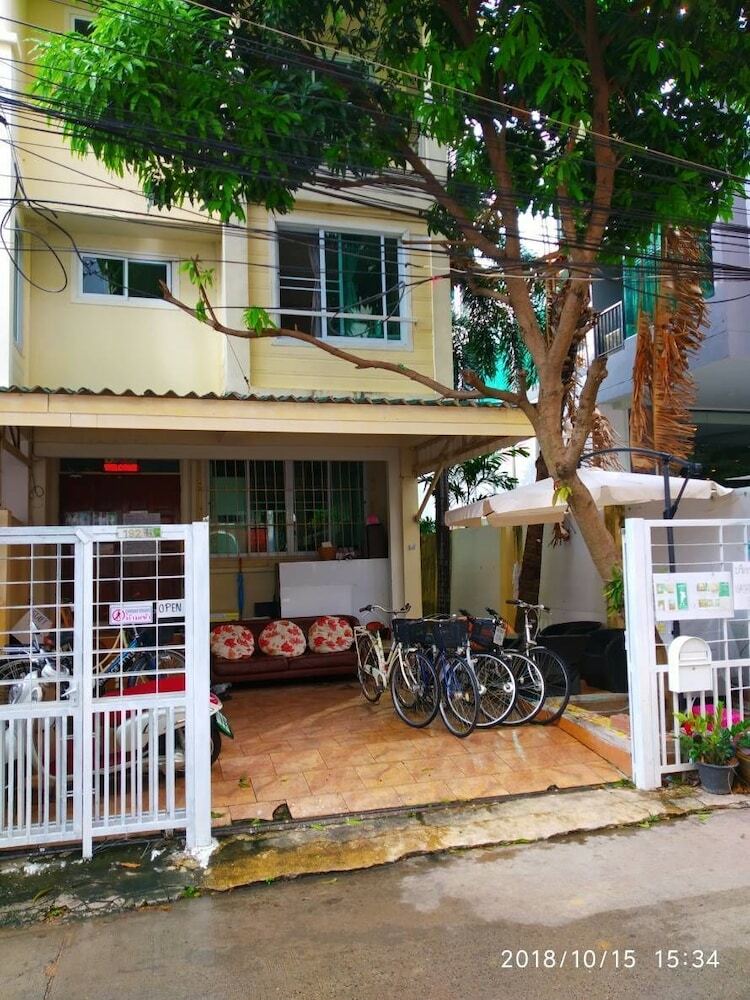 Hostal Anna Hostel