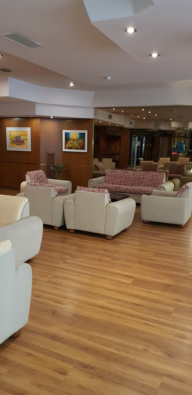 Primacy Hotel