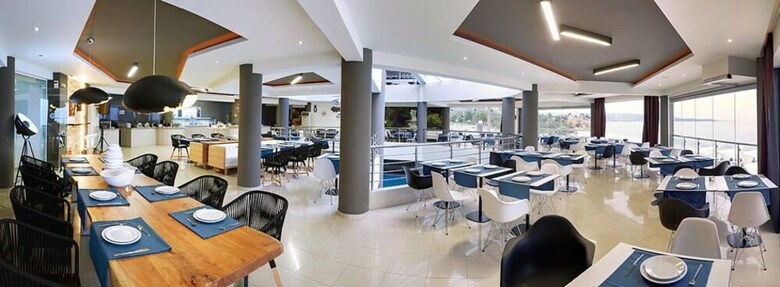 Hotel Blue Dream Palace Tripiti Resort
