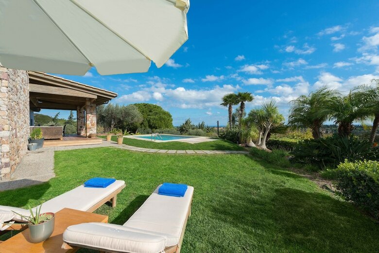 Blue & Green Villa