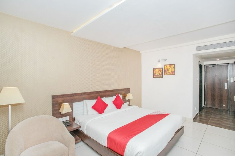 Oyo 6593 West Fort Hotel