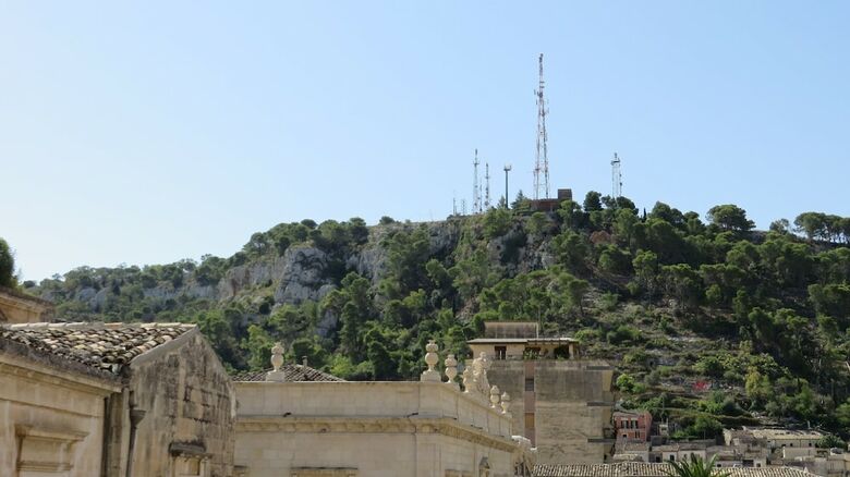 Modica Apartments