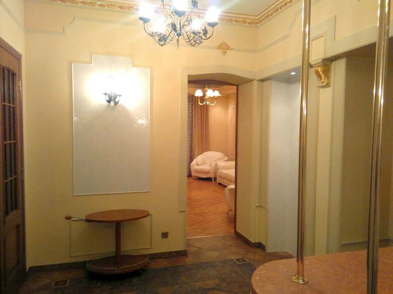 Lakshmi Apartment Great Classic
