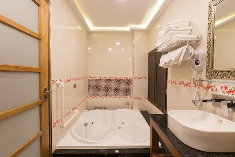 Bed & Breakfast Puli Story House