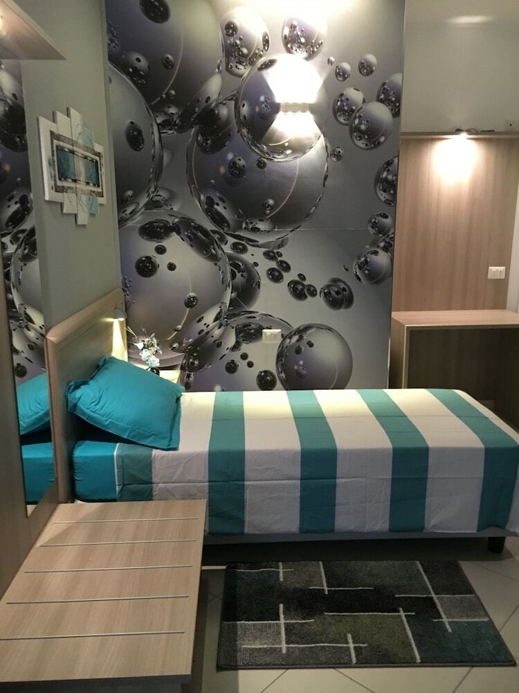 La Piazzetta Guest House
