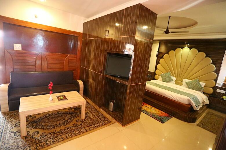 Hotel Maharaja Inn