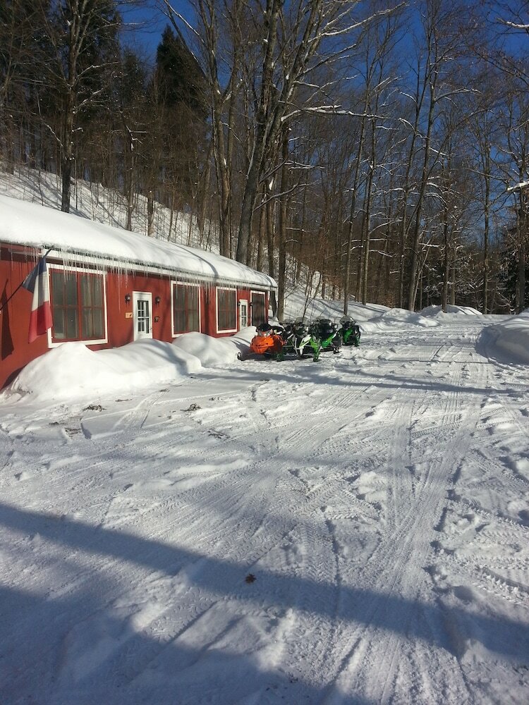 Wellnesste Lodge And Cabin Rentals