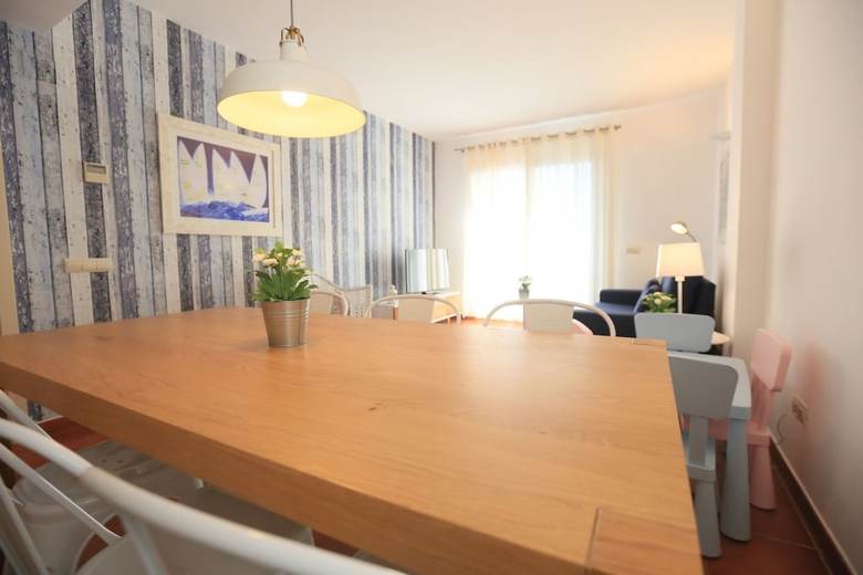 Apartamento Recien Construido Para 8 Personas En Ametlla De Mar