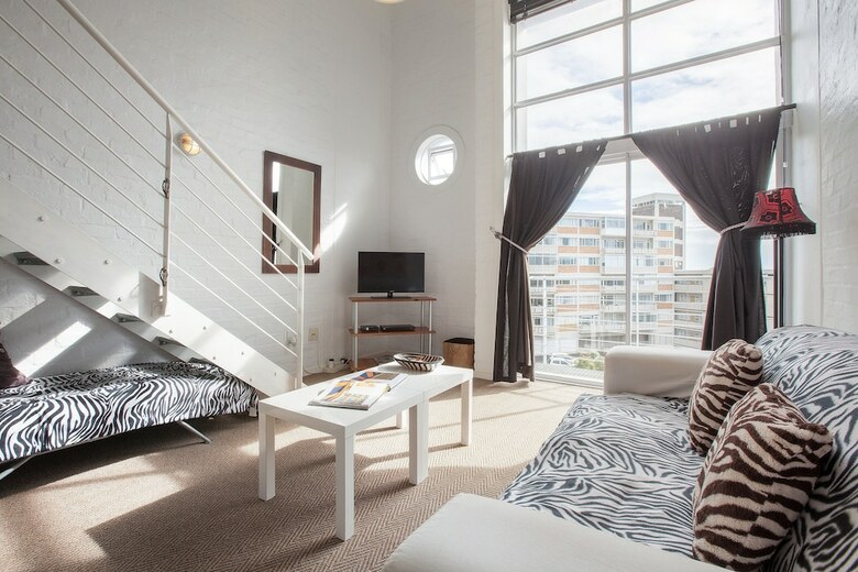 Harbour Terrace Apartments By Ctha