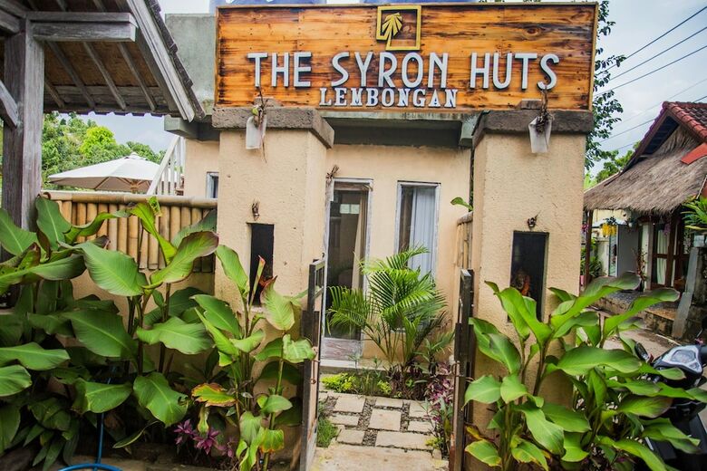 Hotel The Syron Huts Lembongan