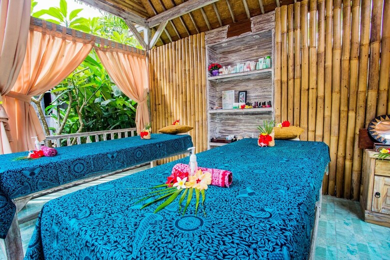 Hotel The Syron Huts Lembongan