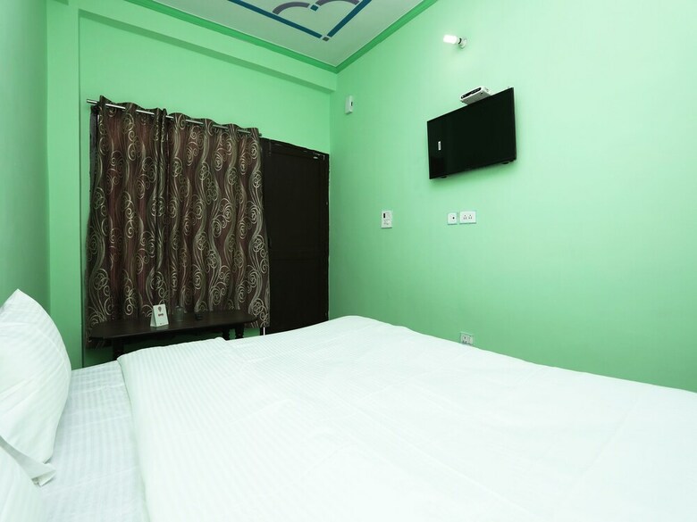 Hotel Oyo 13171 Home Exotic Studios Kempty Fall