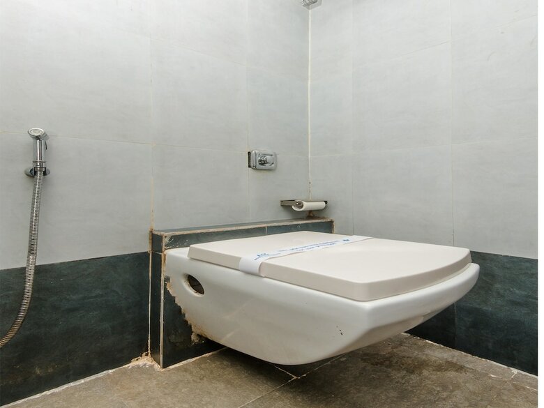 Oyo 4083 Hotel Alfa Grand
