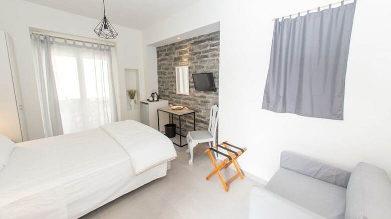 Apartamentos Vourkari Village