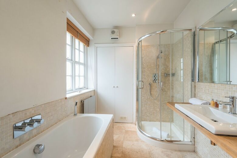 Charming Golders Green Home By Hampstead Heath