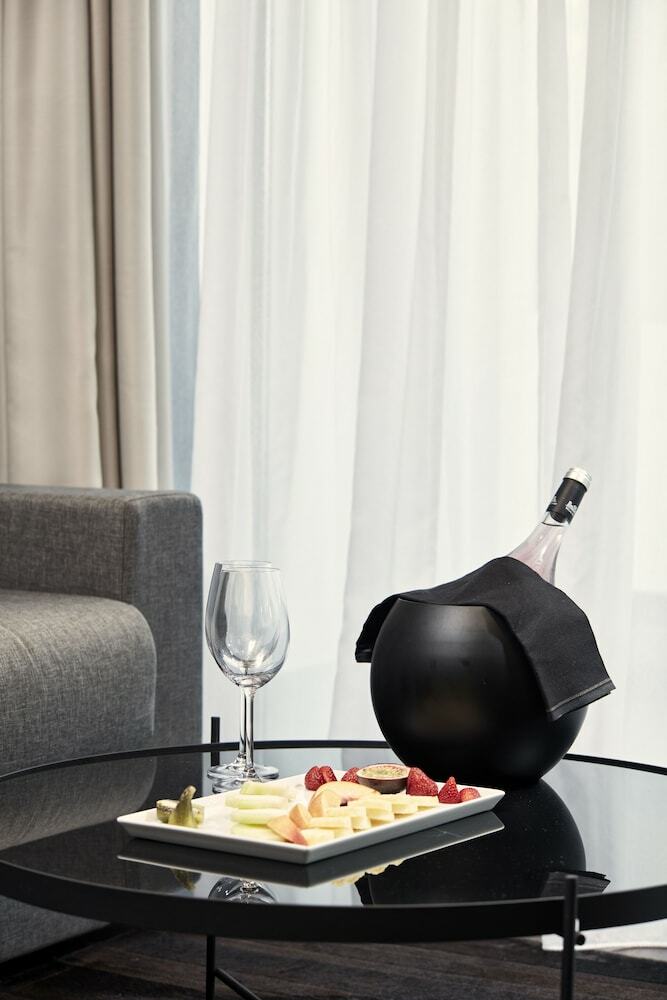 Azur Hotel