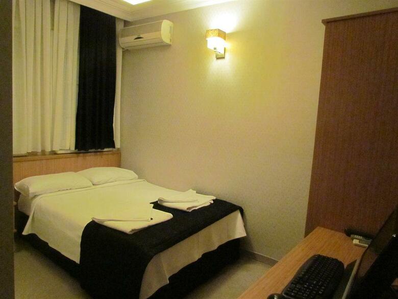 Agora Boutique Hotel & Bistro