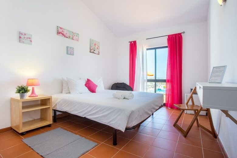 Bed & Breakfast Vila Sta Teresinha Suites